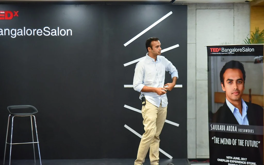Salon #3 event photograph 1.